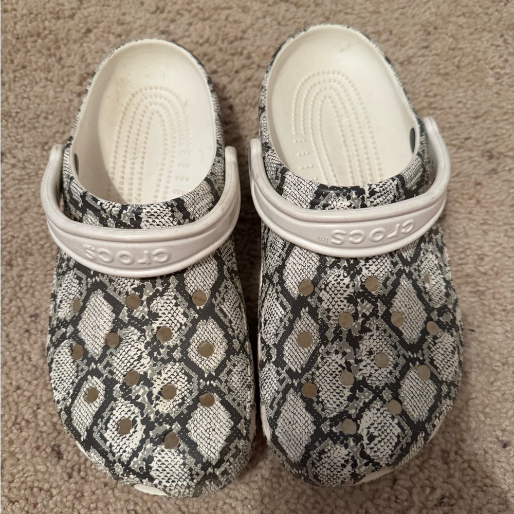 Crocs